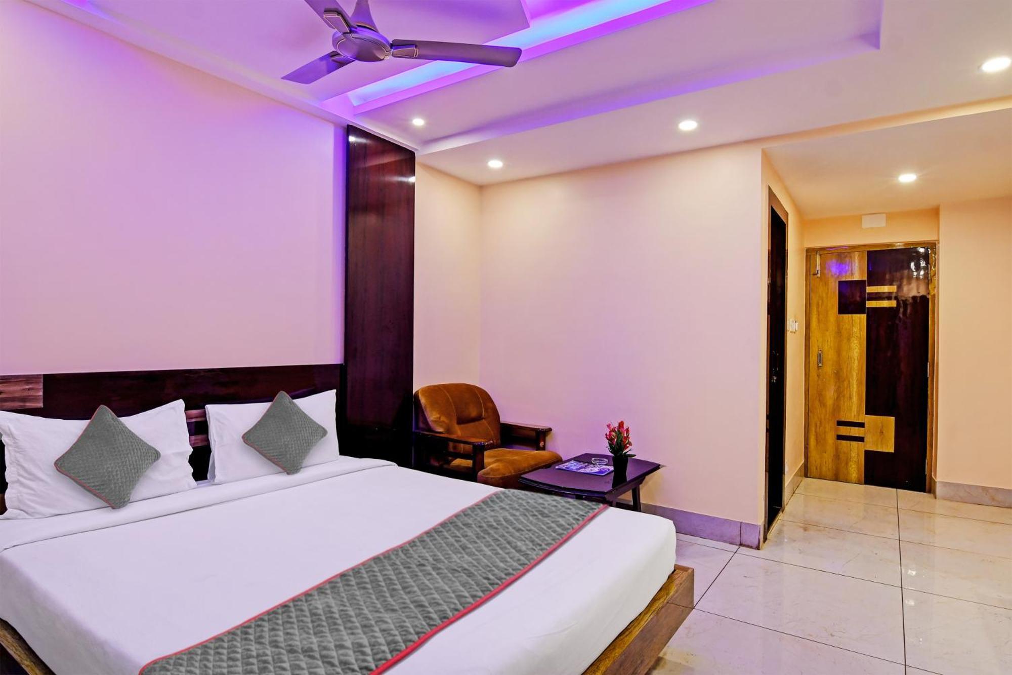 Townhouse The Grand Touch & The Royal Touch Hotel Digha  Exterior photo