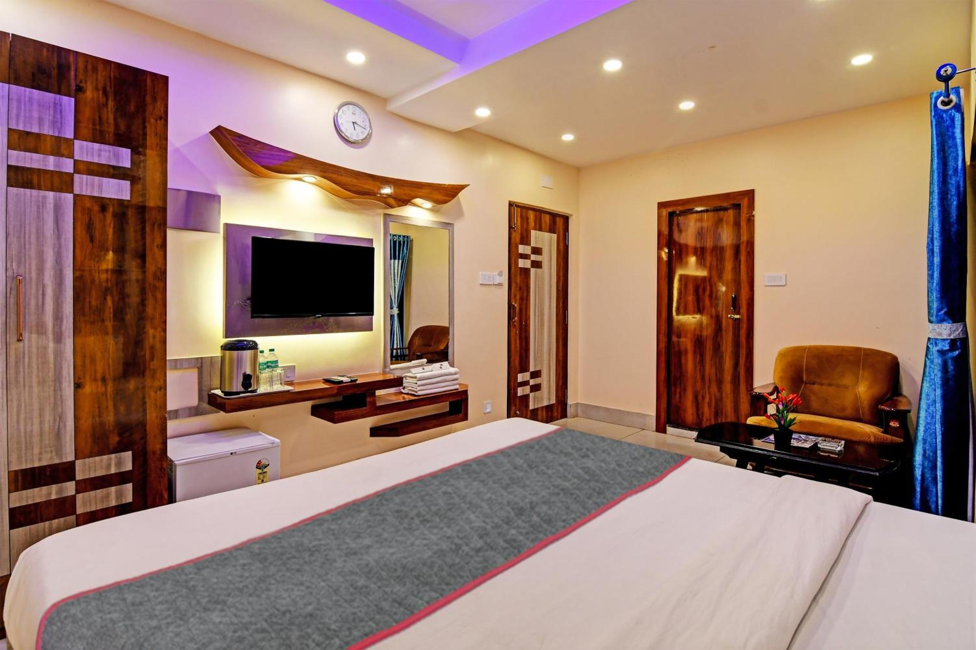Townhouse The Grand Touch & The Royal Touch Hotel Digha  Exterior photo