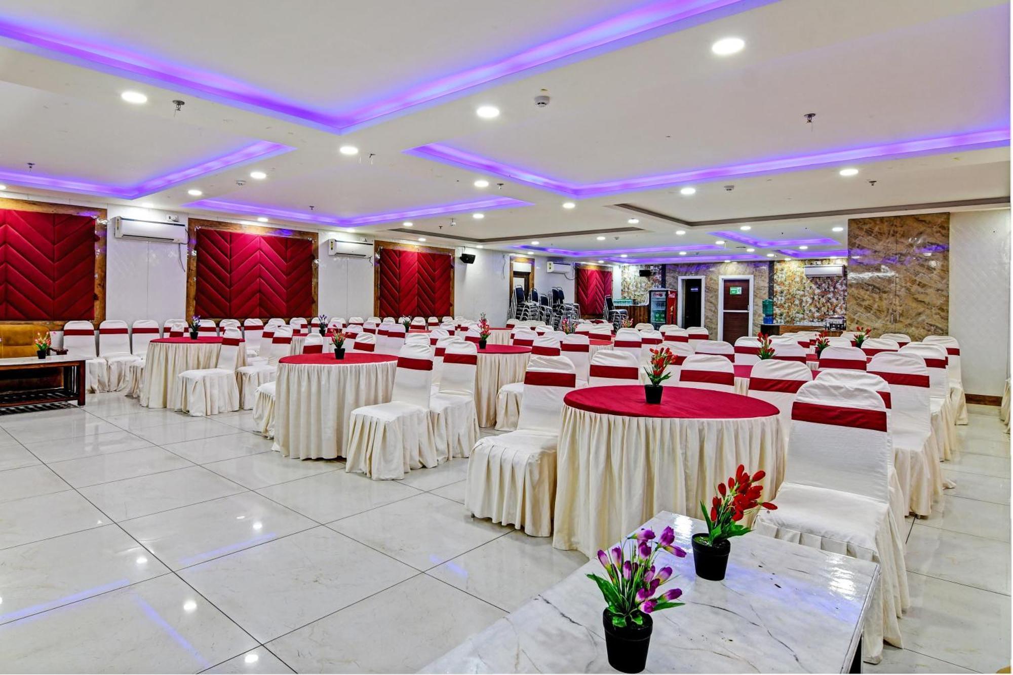 Townhouse The Grand Touch & The Royal Touch Hotel Digha  Exterior photo